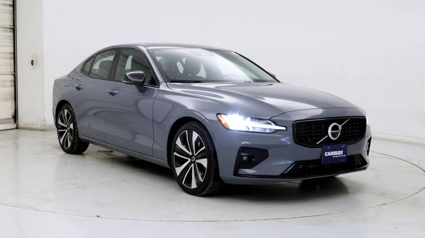 2022 Volvo S60 Momentum — Sedan — 21,125 mi — Westborough, MA