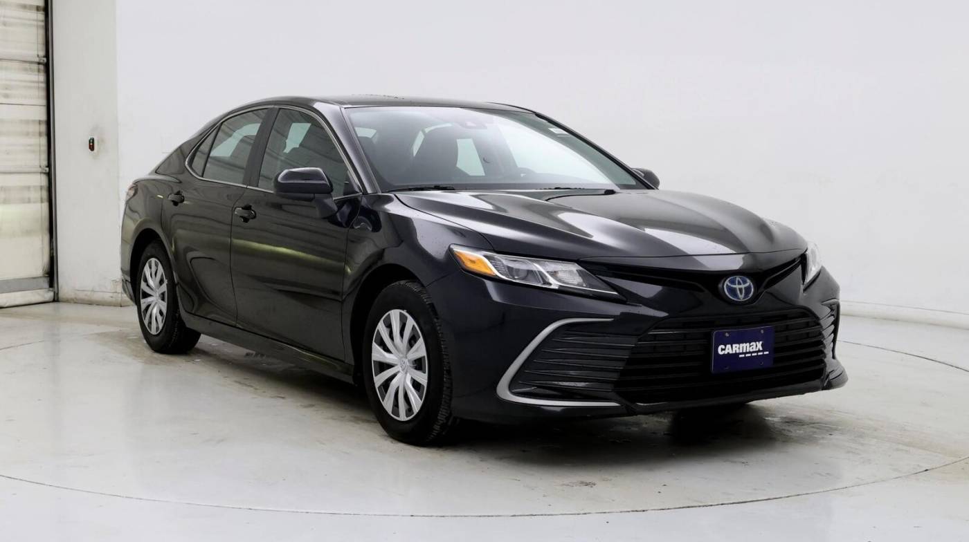 2024 Toyota Camry Hybrid LE — Sedan — 27,481 mi — Westborough, MA