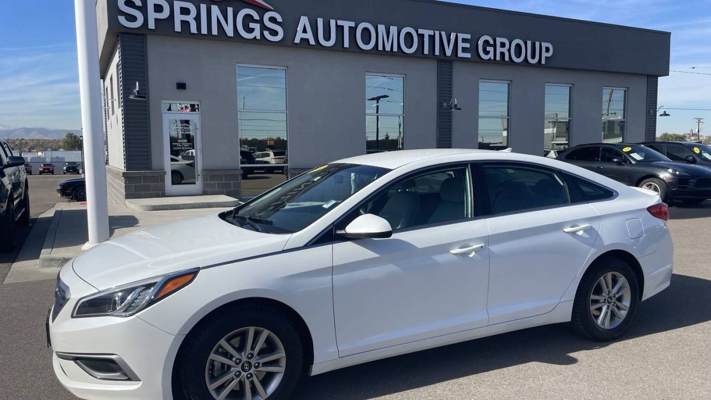 2017 Hyundai Sonata Base — Sedan — 91,592 mi — Englewood, CO