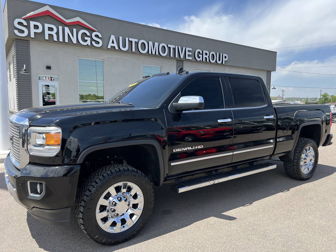 2017 GMC Sierra 2500HD Denali — Pickup Truck — 137,847 mi — Englewood, CO