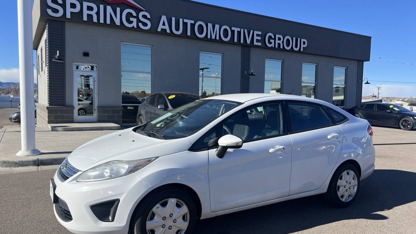 2013 Ford Fiesta SE — Sedan — 133,044 mi — Englewood, CO