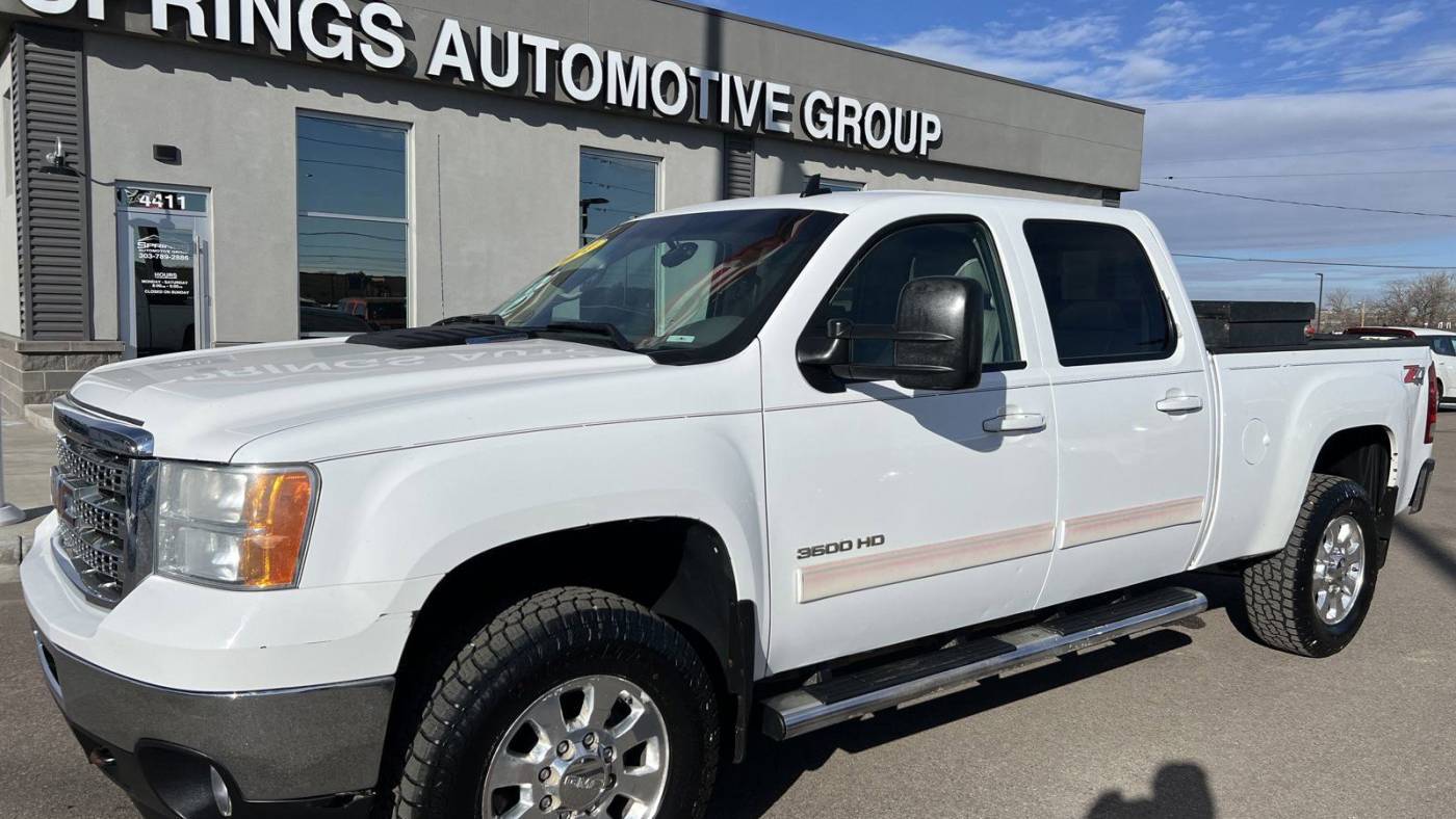 2014 GMC Sierra 3500HD SLT — Pickup Truck — 153,602 mi — Englewood, CO