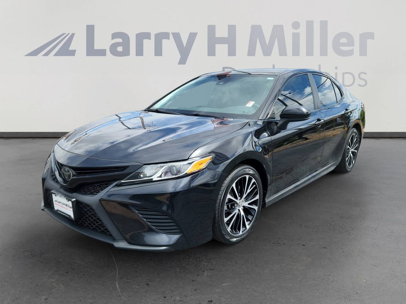 2020 Toyota Camry SE — Sedan — 92,607 mi — Denver, CO