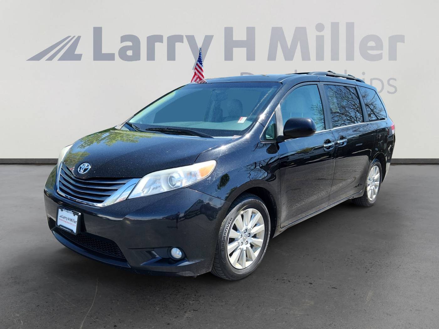 2013 Toyota Sienna XLE — Minivan — 182,710 mi — Denver, CO