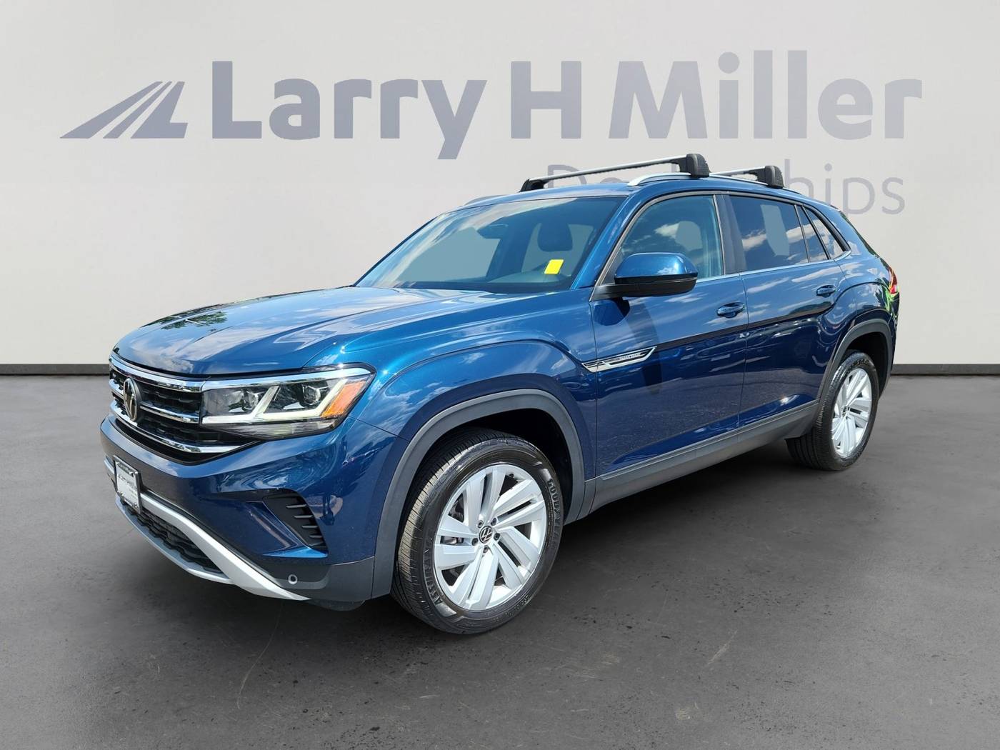 2022 Volkswagen Atlas Cross Sport SE with Technology — SUV — 31,384 mi — Aurora, CO