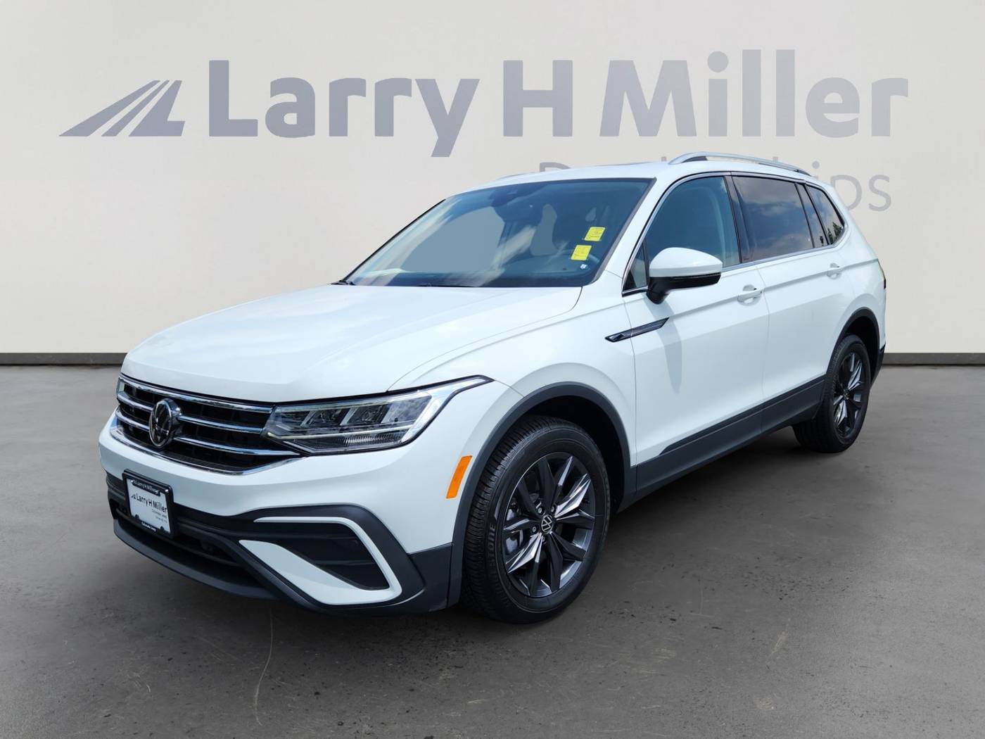2024 Volkswagen Tiguan SE — SUV — 3,947 mi — Aurora, CO