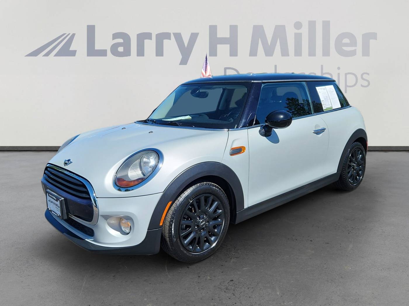 2016 MINI Hardtop Cooper — Hatchback — 59,790 mi — Aurora, CO