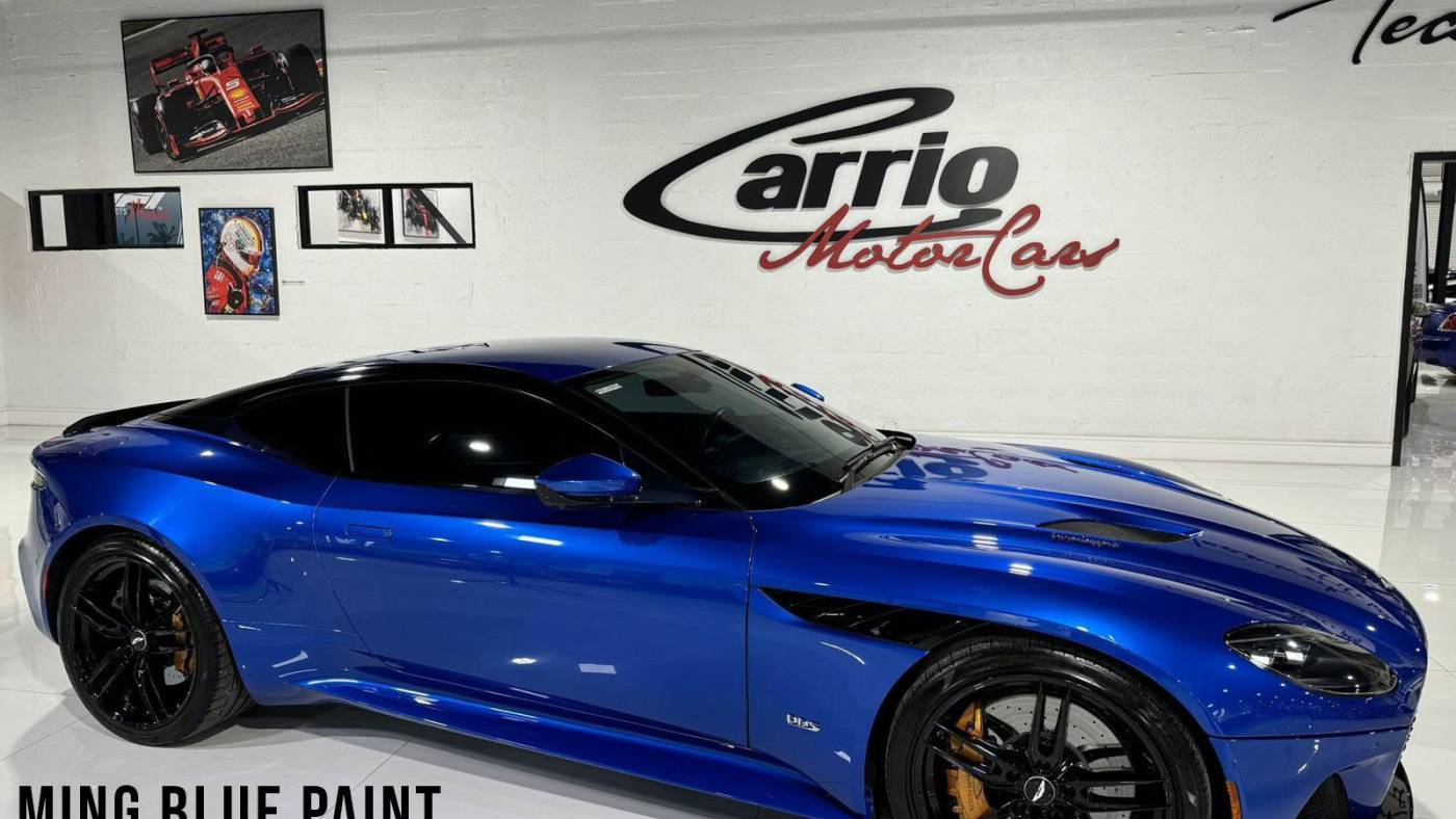 2019 Aston Martin DBS