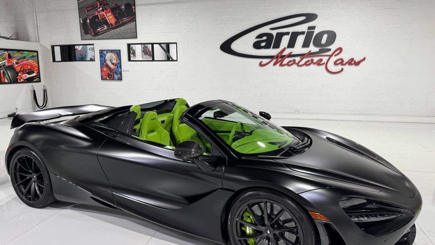 2022 McLaren 720S