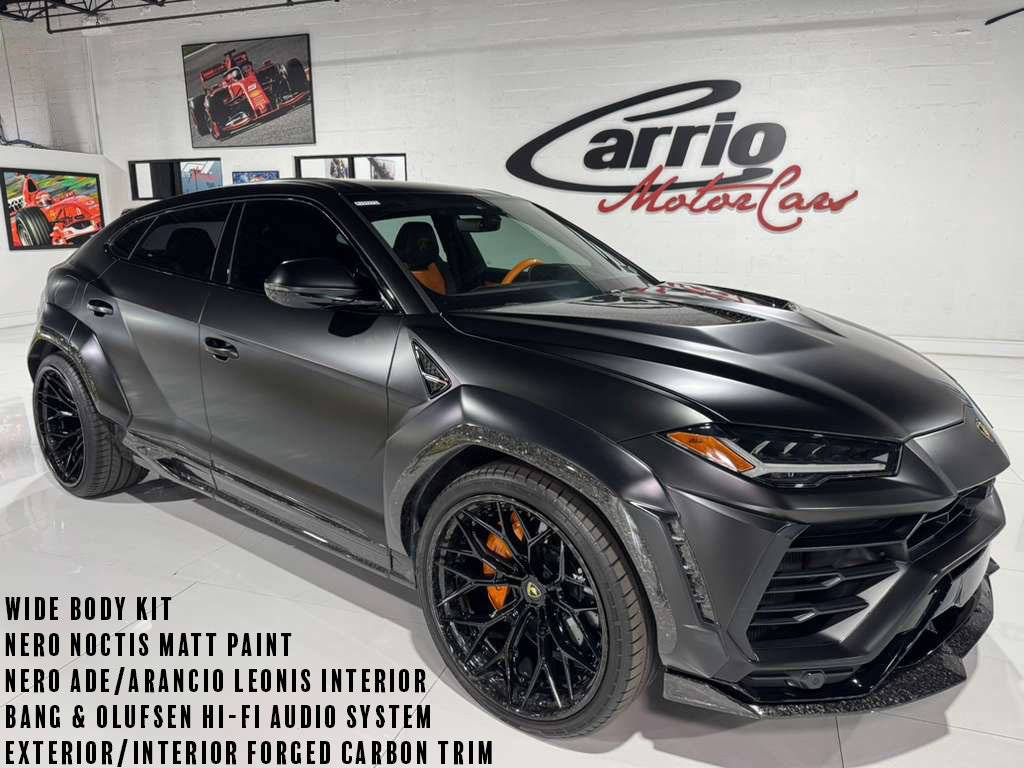 2021 Lamborghini Urus Standard