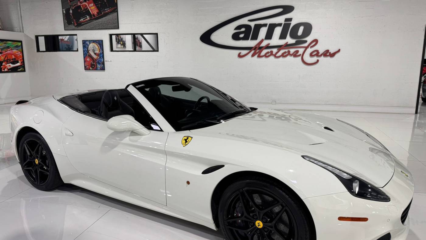 2015 Ferrari California Base