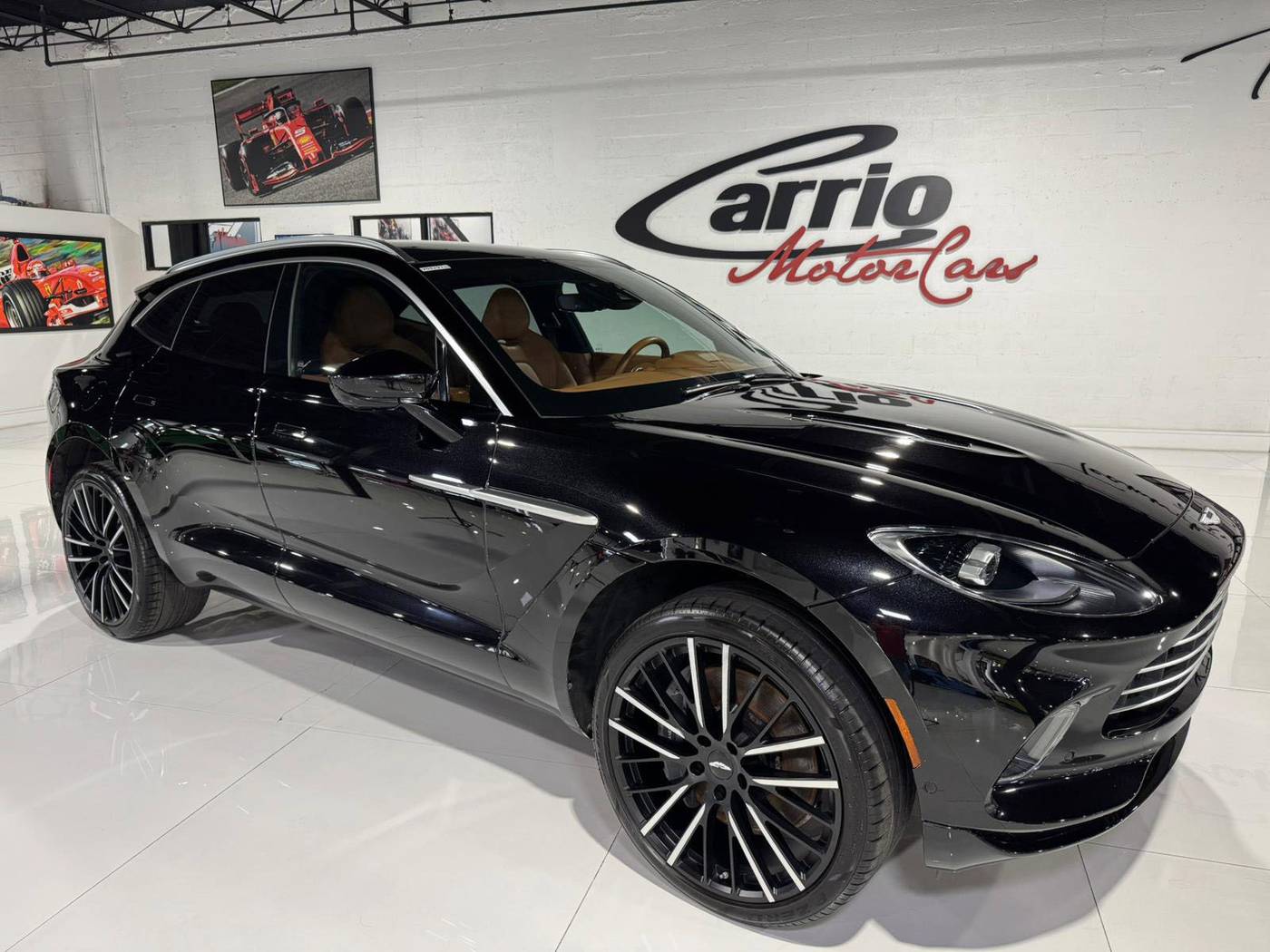 2022 Aston Martin DBX