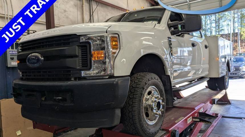 2018 Ford Super Duty F-350 Chassis Cab XL — Chassis Cab Truck — 103,893 mi — Rome, GA