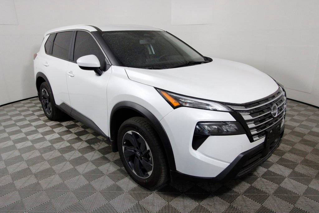 2025 Nissan Rogue SV — SUV — 4,923 mi — San Antonio, TX
