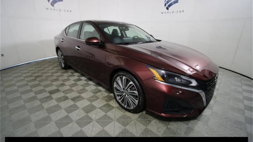 2023 Nissan Altima SL — Sedan — 21,900 mi — San Antonio, TX