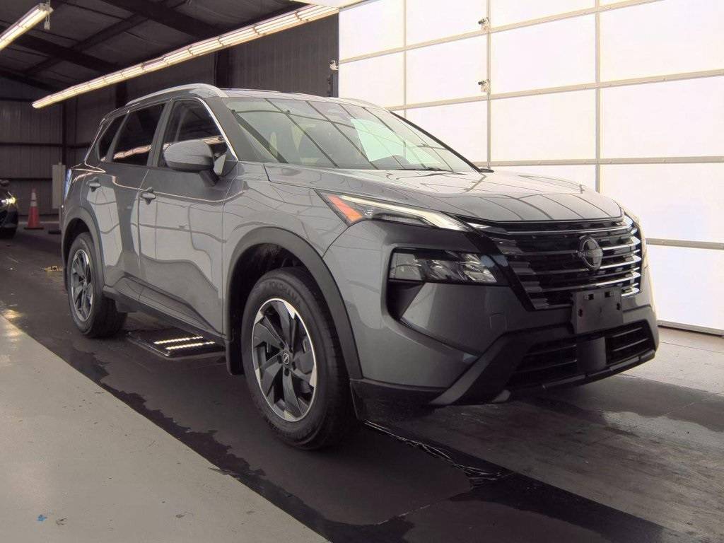 2025 Nissan Rogue SV — SUV — 4,604 mi — San Antonio, TX