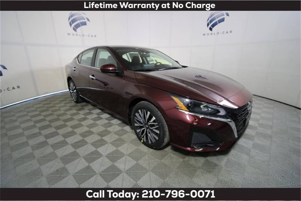 2024 Nissan Altima SV — Sedan — 6,177 mi — San Antonio, TX