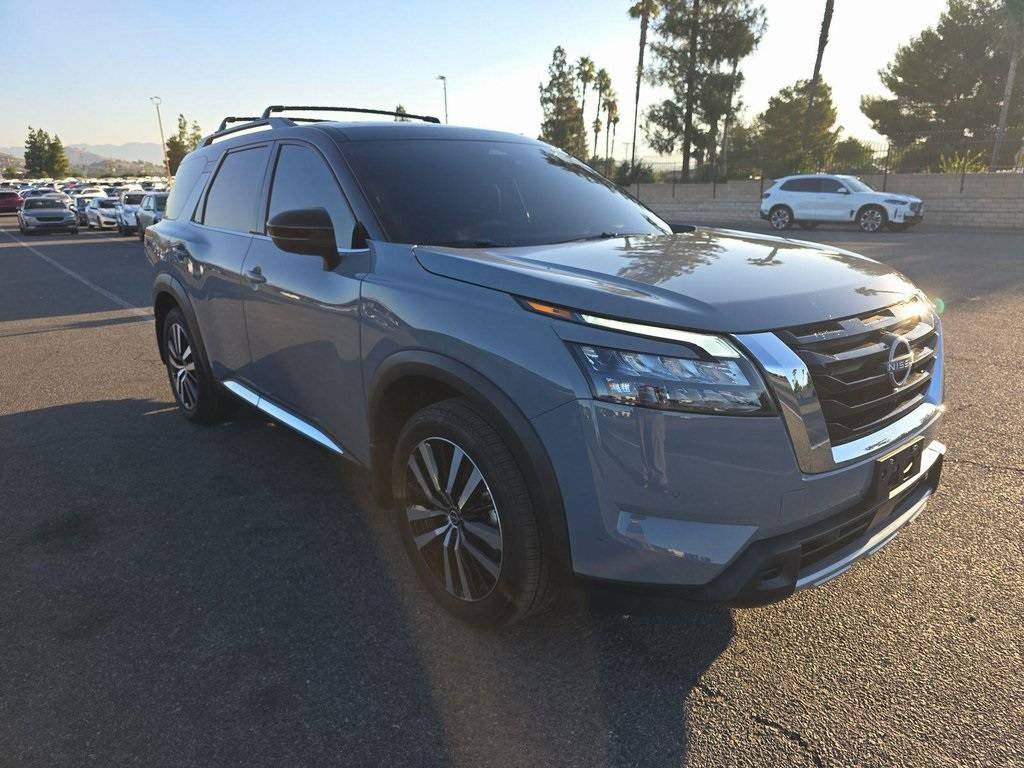 2025 Nissan Pathfinder Platinum — SUV — 3,904 mi — San Antonio, TX