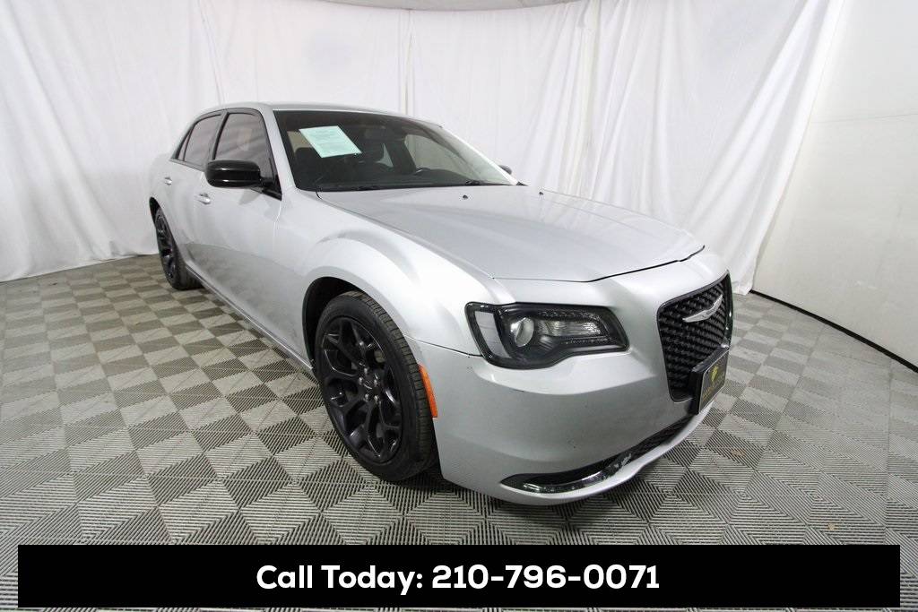 2019 Chrysler 300 Touring — Sedan — 111,548 mi — San Antonio, TX