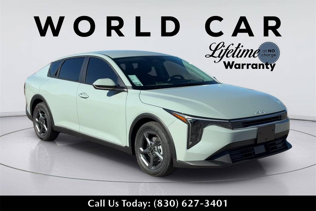 2026 Kia K4 LXS
