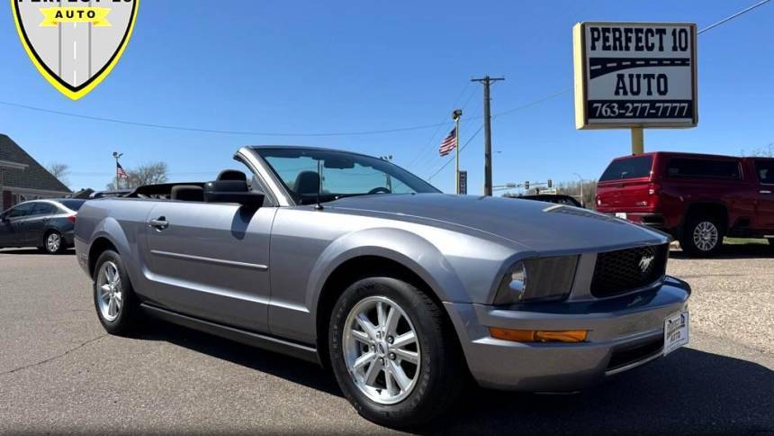 2006 Ford Mustang Base