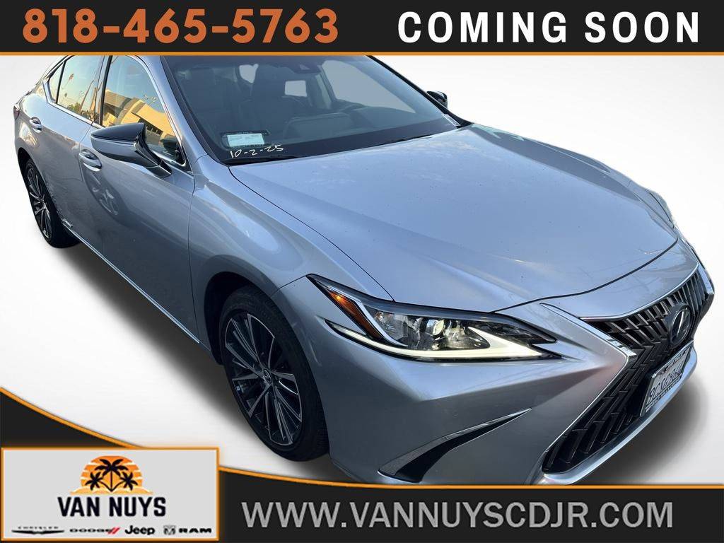 2022 Lexus ES ES 300h — Sedan — 10,404 mi — Van Nuys, CA