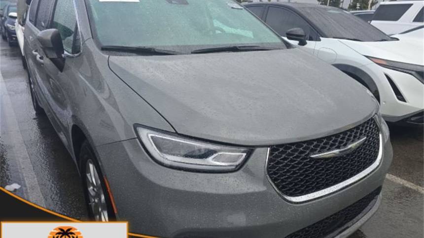 2023 Chrysler Pacifica Touring L — Minivan — 57,520 mi — Van Nuys, CA