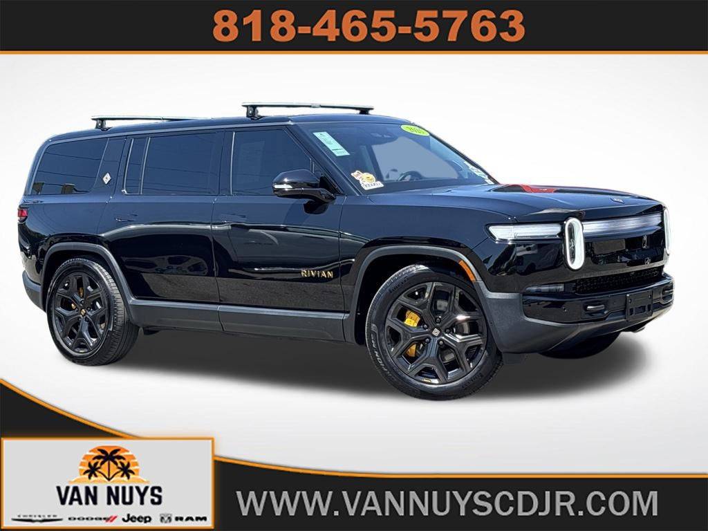 2025 Rivian R1S