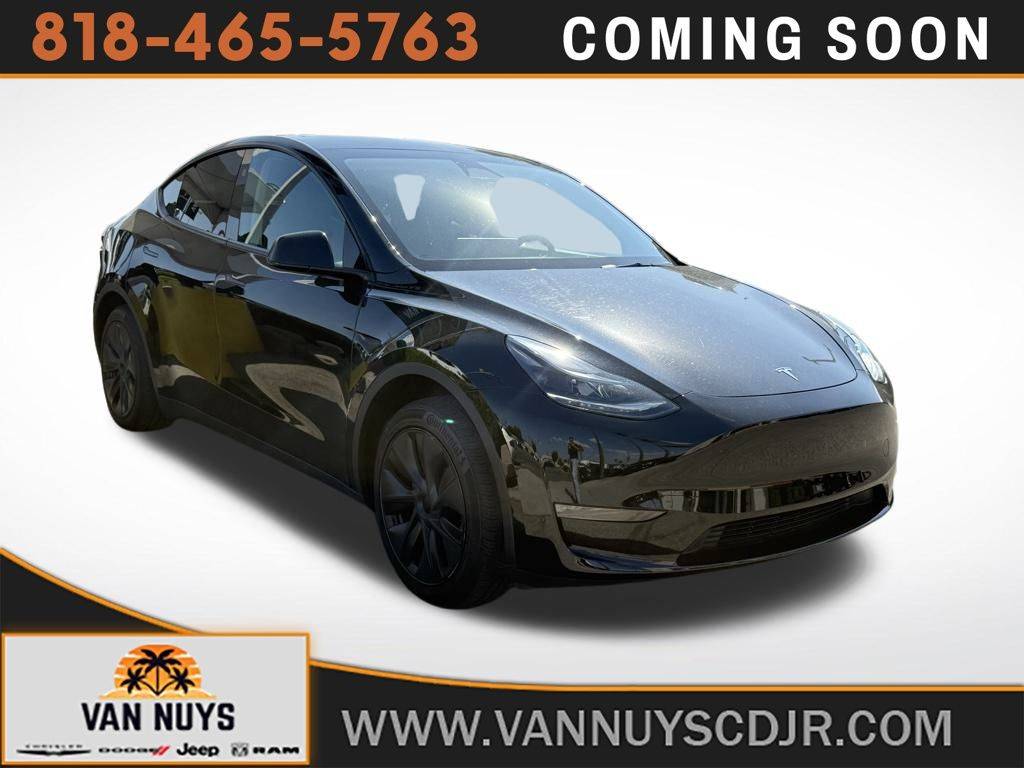2025 Tesla Model Y Long Range — SUV — 15,101 mi — Van Nuys, CA
