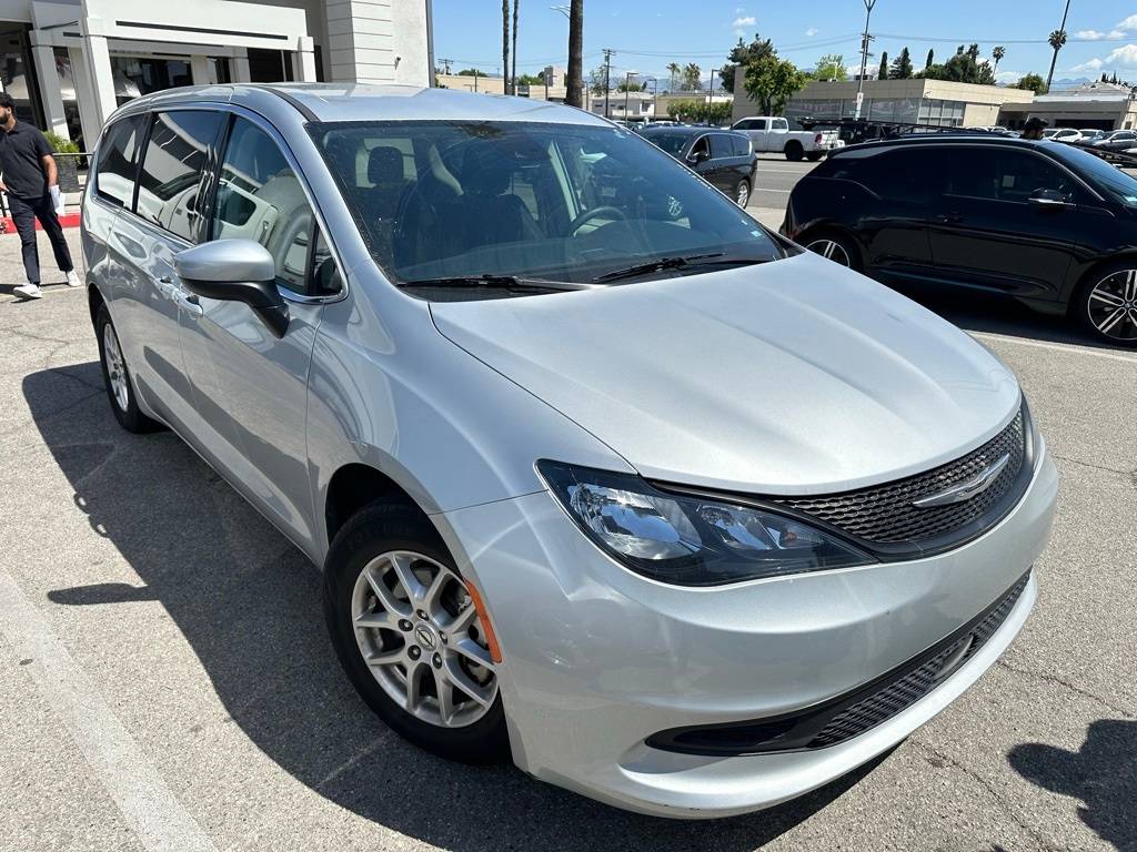 2023 Chrysler Voyager LX — Minivan — 64,406 mi — Van Nuys, CA