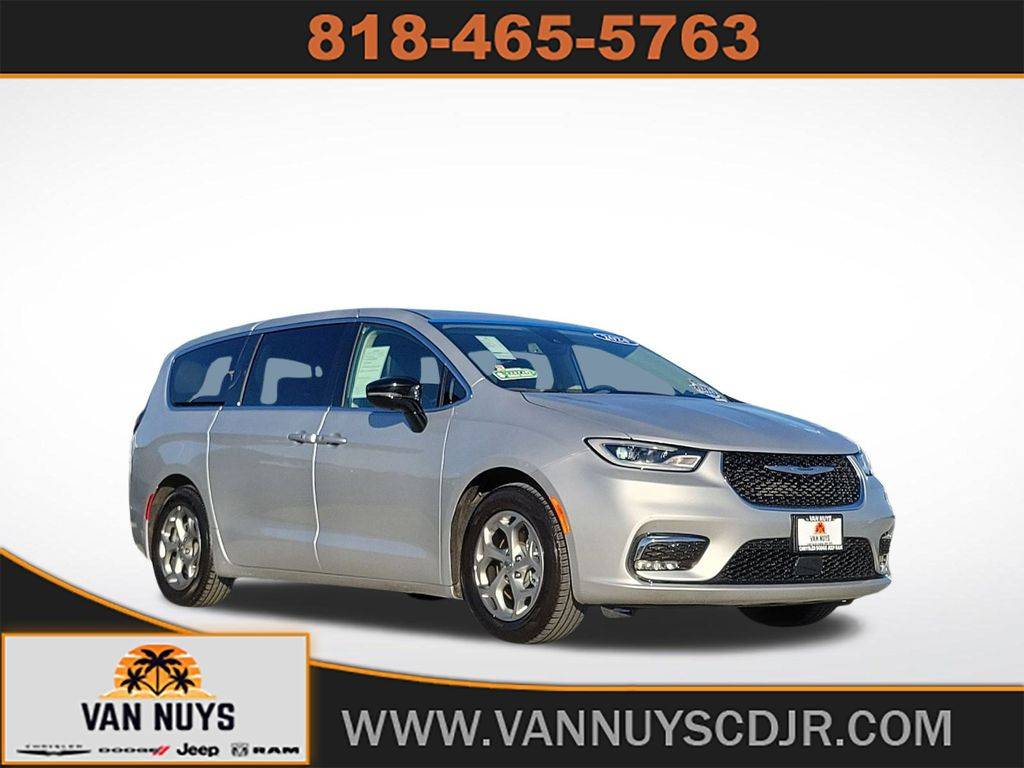 2024 Chrysler Pacifica Limited — Minivan — 36,834 mi — Van Nuys, CA