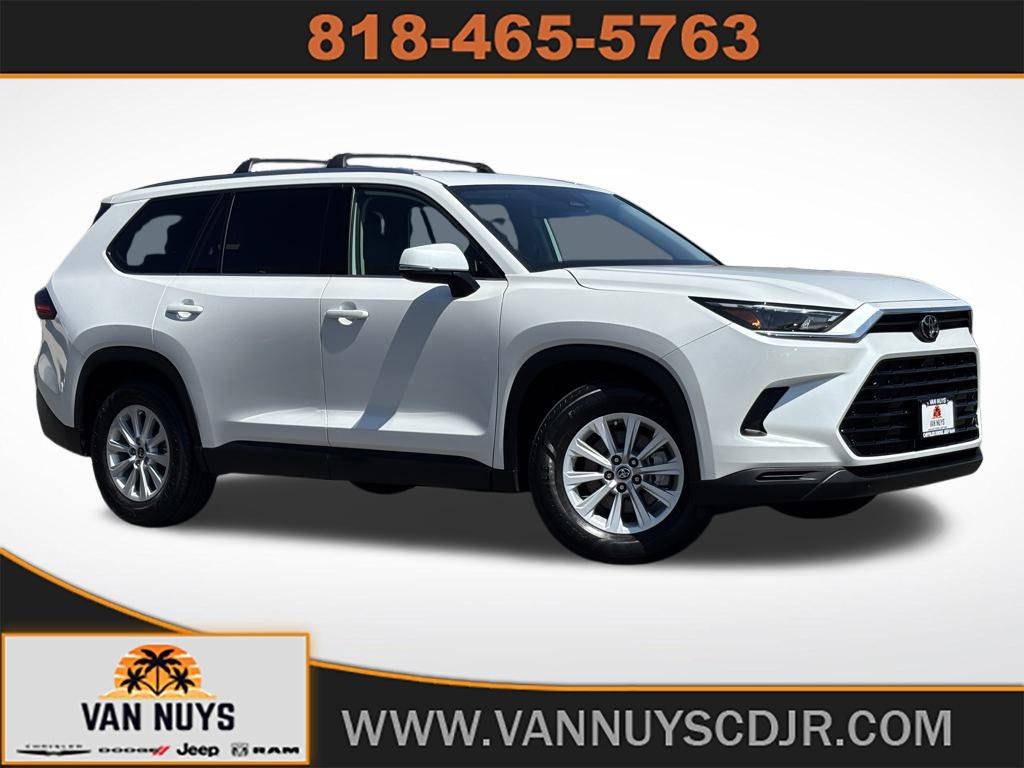 2025 Toyota Grand Highlander XLE — SUV — 4,692 mi — Van Nuys, CA