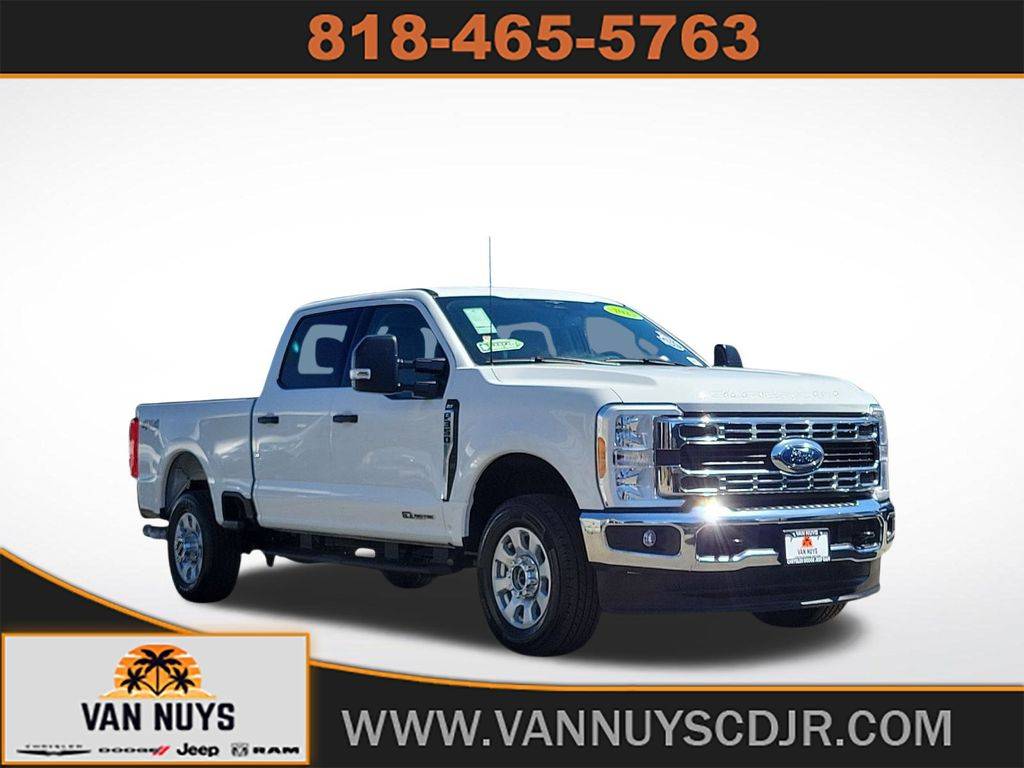 2023 Ford Super Duty F-350 XLT — Pickup Truck — 30,011 mi — Van Nuys, CA