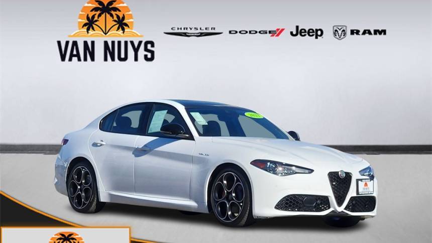 2023 Alfa Romeo Giulia Veloce — Sedan — 18,909 mi — Van Nuys, CA