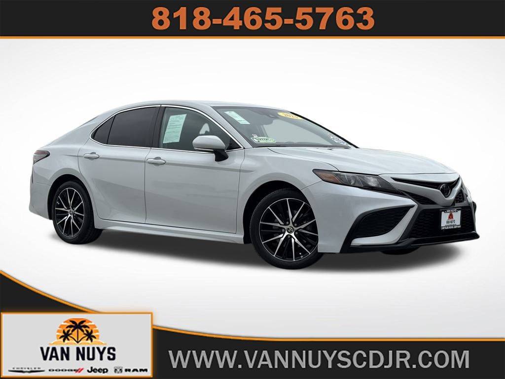 2023 Toyota Camry SE — Sedan — 31,936 mi — Van Nuys, CA