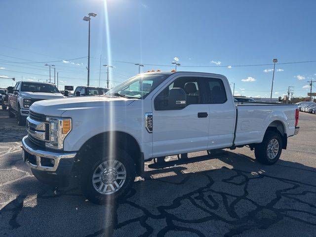 2017 Ford Super Duty F-250 XLT — Pickup Truck — 96,408 mi — Bloomington, IL
