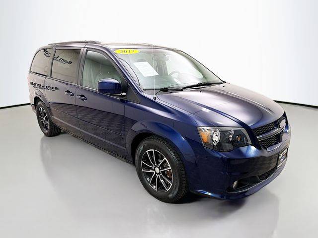 2017 Dodge Grand Caravan GT — Minivan — 110,475 mi — Bloomington, IL