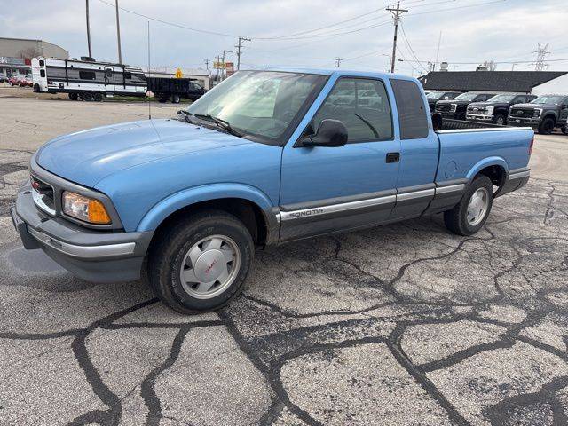 1997 GMC Sonoma SLS — Pickup Truck — 83,420 mi — Bloomington, IL