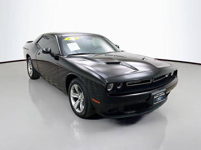 2019 Dodge Challenger SXT — Coupe — 81,065 mi — Bloomington, IL