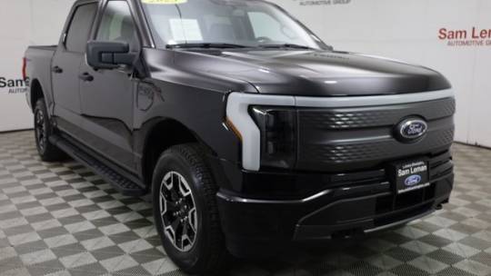 2023 Ford F-150 Lightning XLT — Pickup Truck — 4,721 mi — Bloomington, IL