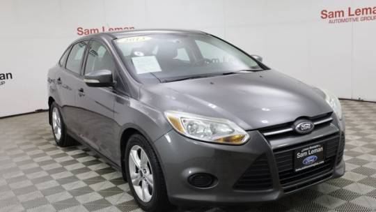 2013 Ford Focus SE — Sedan — 129,193 mi — Bloomington, IL