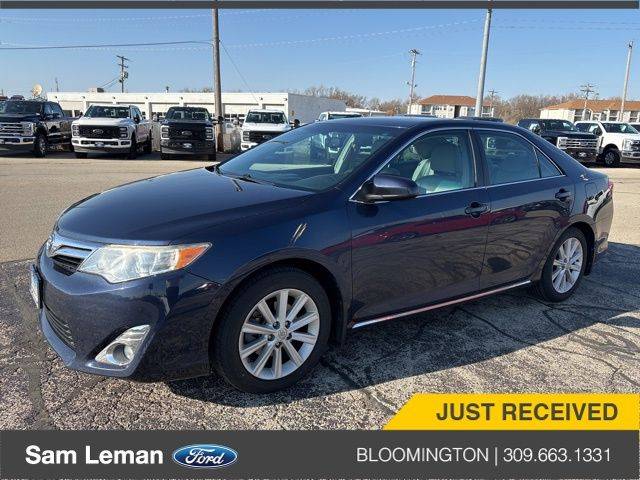 2014 Toyota Camry XLE — Sedan — 112,813 mi — Bloomington, IL