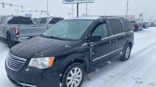 2015 Chrysler Town & Country Touring — Minivan — 134,928 mi — Bloomington, IL