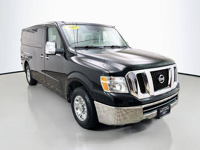 2019 Nissan NV Passenger NV3500 HD SV — Passenger Van — 131,923 mi — Bloomington, IL