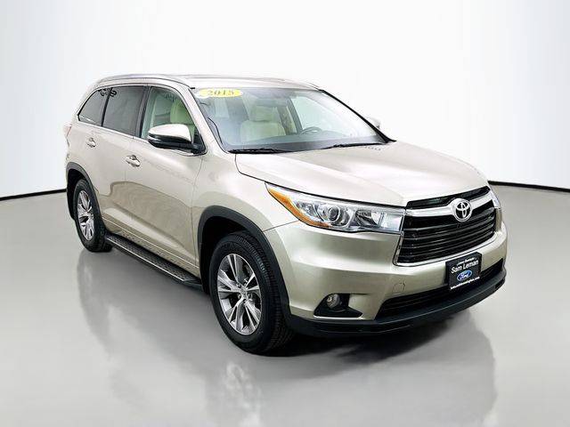 2015 Toyota Highlander XLE — SUV — 142,807 mi — Bloomington, IL