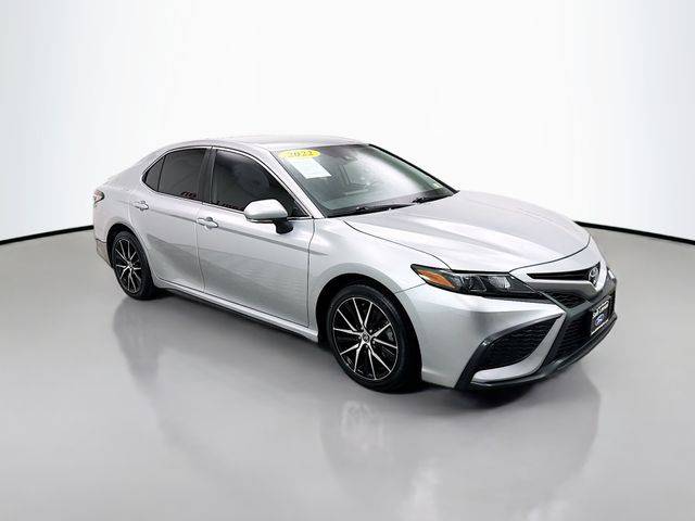 2022 Toyota Camry SE — Sedan — 54,340 mi — Bloomington, IL