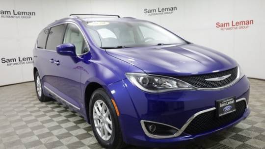 2020 Chrysler Pacifica Touring L — Minivan — 64,429 mi — Bloomington, IL