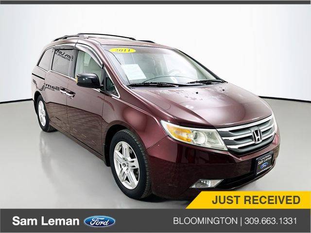 2011 Honda Odyssey Touring Elite — Minivan — 95,417 mi — Bloomington, IL