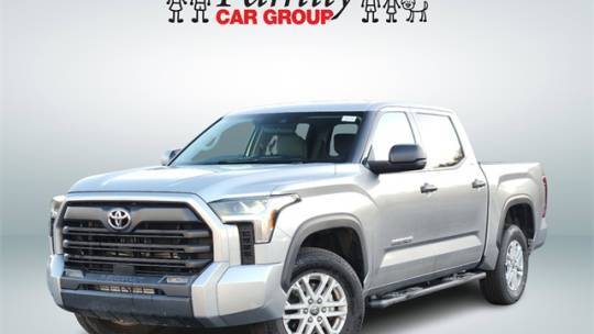 2022 Toyota Tundra SR5 — Pickup Truck — 42,965 mi — Arlington, TX