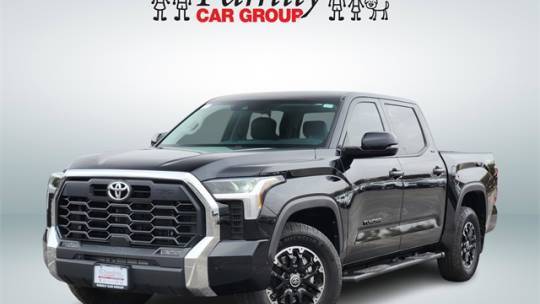 2022 Toyota Tundra SR5 — Pickup Truck — 15,515 mi — Arlington, TX